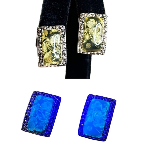 Vintage Lucite Dried Flower Rectangle Pierced Stud Earrings - Picture 1 of 8